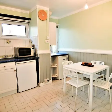 The Brum - Garden, Netflix, Bbq, 3 Tvs, Huge Lounge Or Quadruple Bedroom 2 Double Bedrooms Ferienhaus Birmingham